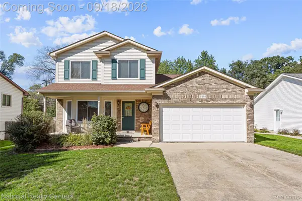 2414 Harrison Avenue, RochesterHills, MI 48307