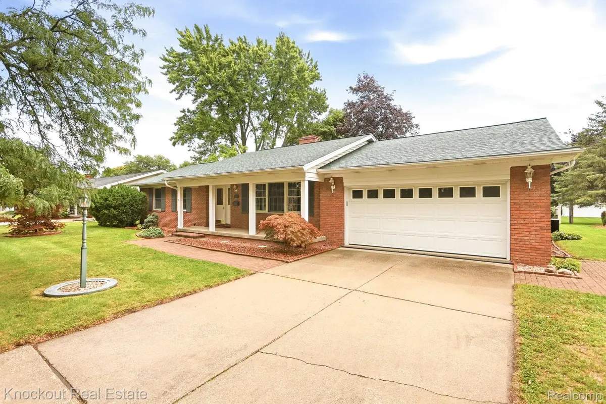 325 E Vates Street, Frankenmuth, MI 48734 - #1