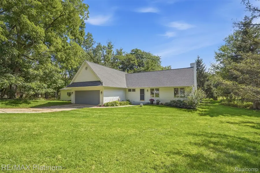5644 Bath Road, Bancroft, MI 48414 - #2
