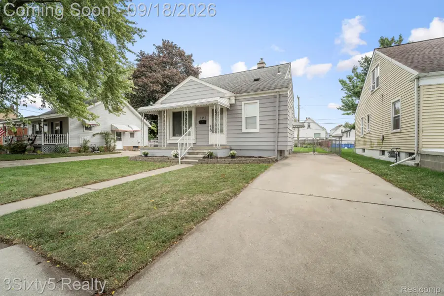 3357 14th Street, Wyandotte, MI 48192 - #2