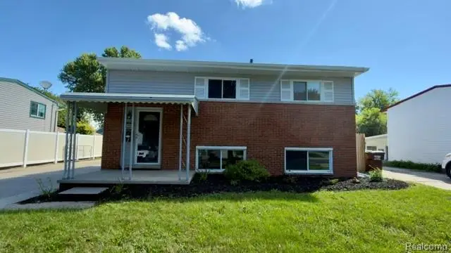 31657 Olmstead Road, Rockwood, MI 48173 - #2