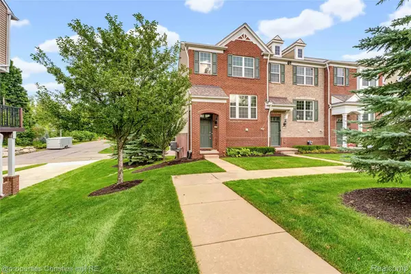 44578 Ellery Lane, Novi, MI 48377