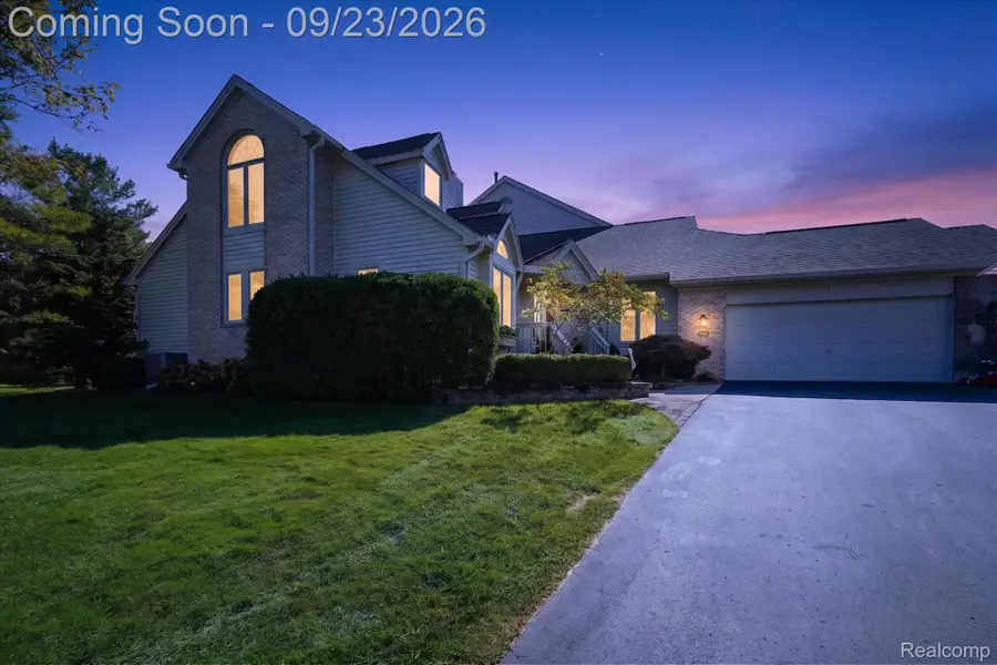 4439 Glen Eagles Court #88, Brighton, MI 48116 - #2
