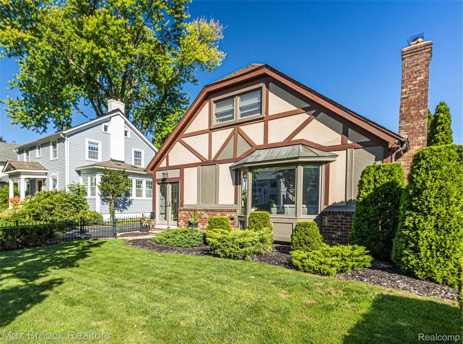 955 Forest Avenue, Birmingham, MI 48009 - #2