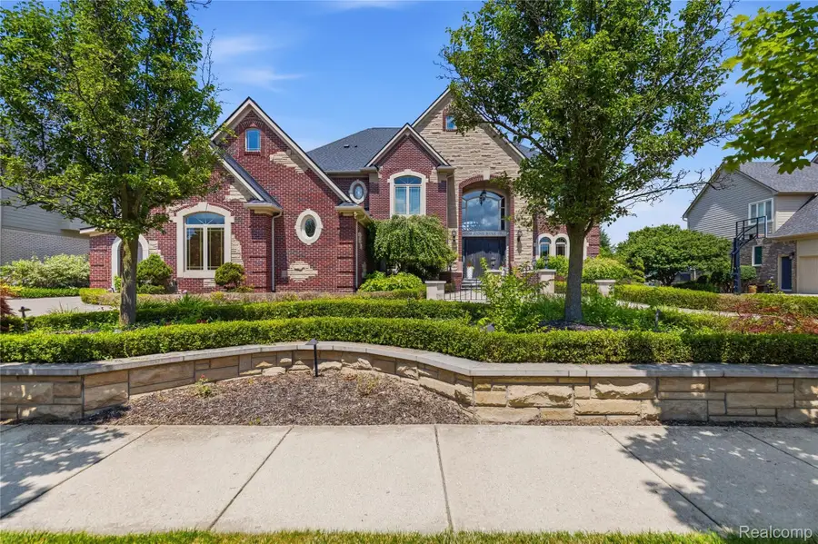 48554 Stoneridge Drive, Northville, MI 48168 - #2