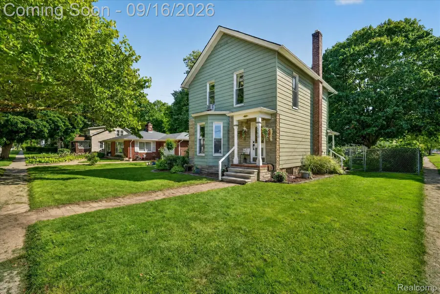 202 E Saint Clair Street, Almont, MI 48003 - #3