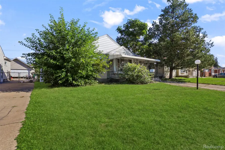 30854 Florence Street, Garden City, MI 48135 - #3
