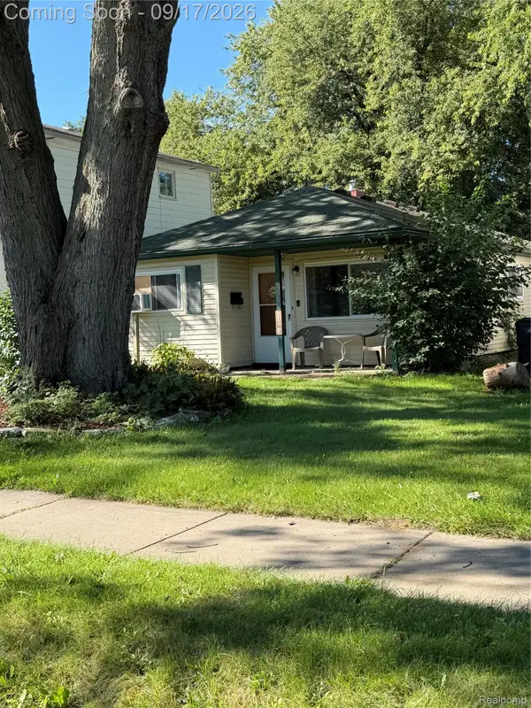 15549 Winston, Redford, MI 48239