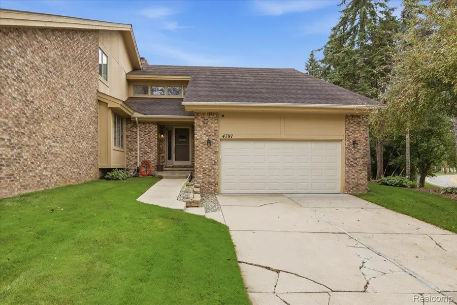 4797 Fairway Court #16, Waterford, MI 48328 - #2