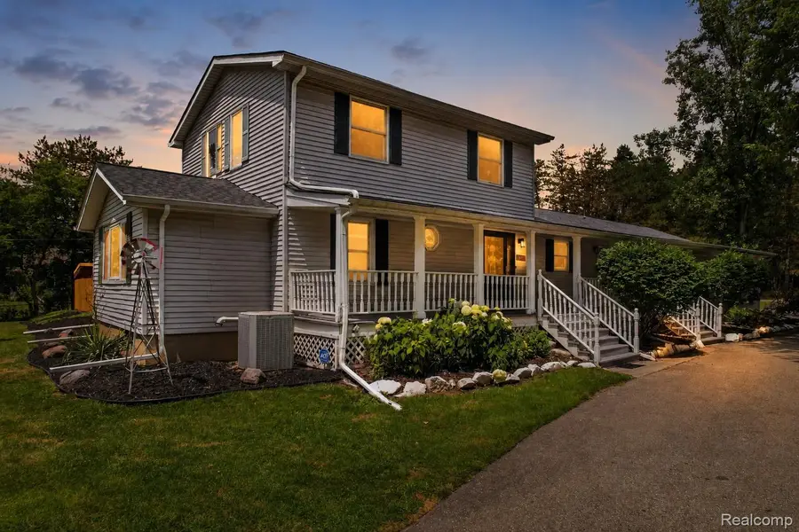 1437 E Cook Road, Grand Blanc, MI 48439 - #3