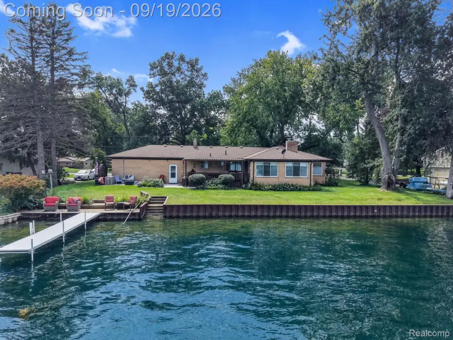7139 Capri Drive, White Lake, MI 48383 - #2