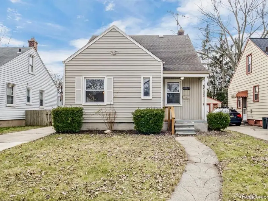20220 Elkhart Street, Harper Woods, MI 48225 - #2