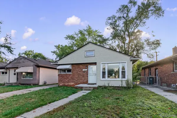 23830 Morton Street, OakPark, MI 48237