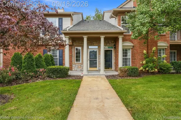 3542 Tremonte Circle N, Rochester, MI 48306