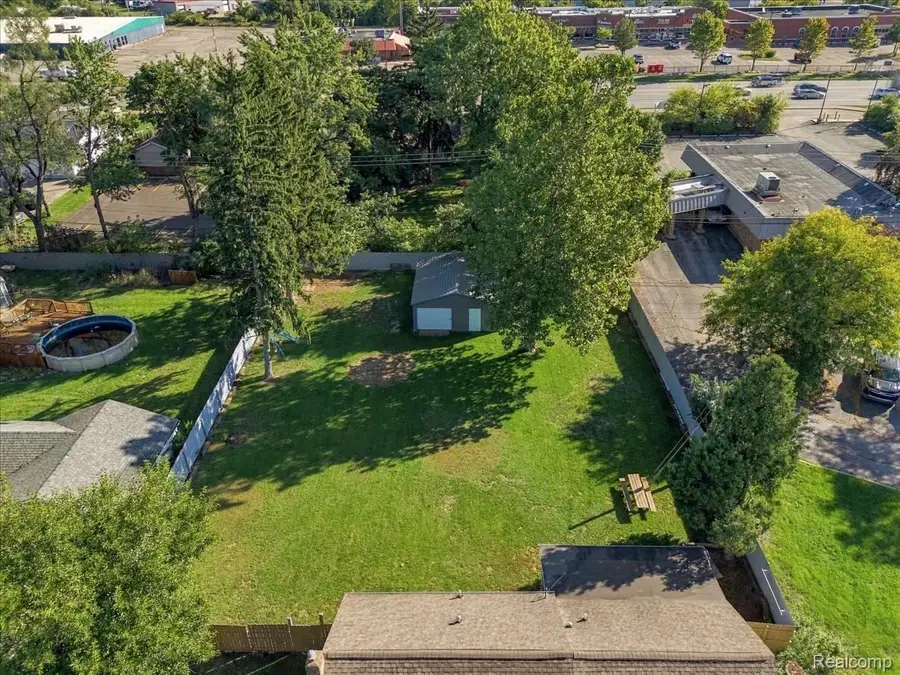 901 Glaspie Road, Oxford, MI 48371 - #3