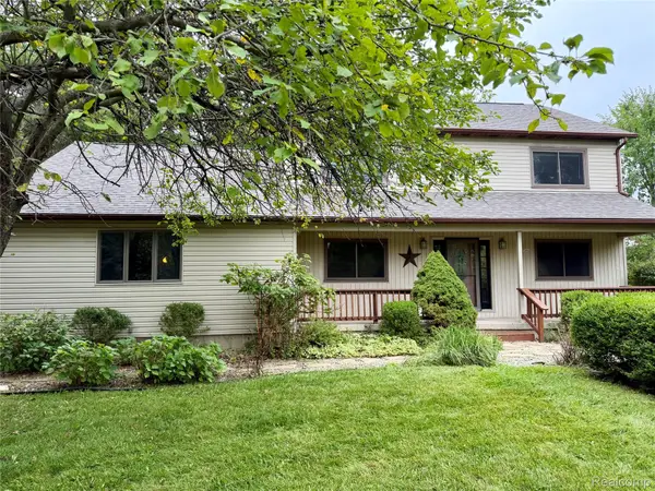 10280 Nimphie Road, Fenton, MI 48430