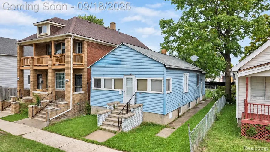 11402 Nagel Street, Hamtramck, MI 48212 - #2