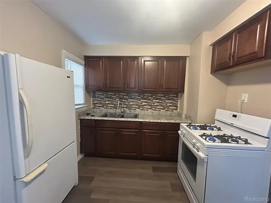 1787 Morris Avenue, Lincoln Park, MI 48146 - #3