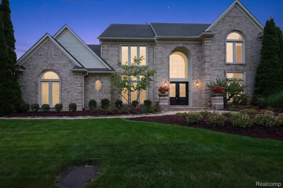 6832 Kennesaw Road, Canton, MI 48187 - #2