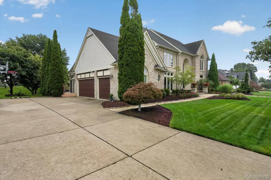 6832 Kennesaw Road, Canton, MI 48187 - #3