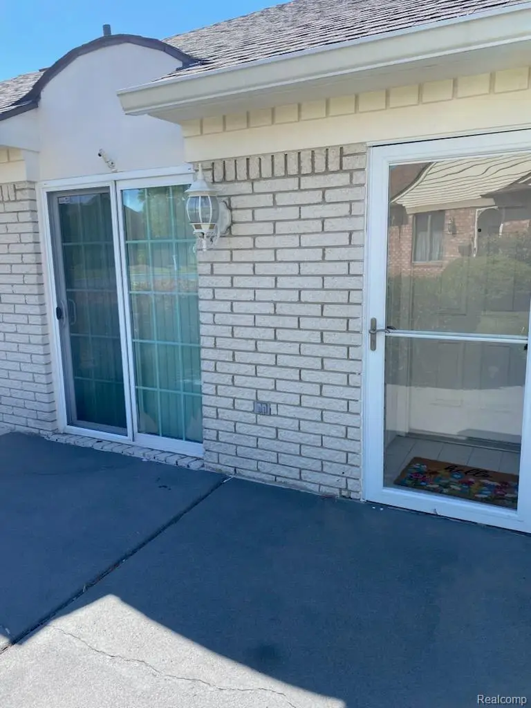 20404 Birch Meadow Drive, Clinton Township, MI 48036 - #2