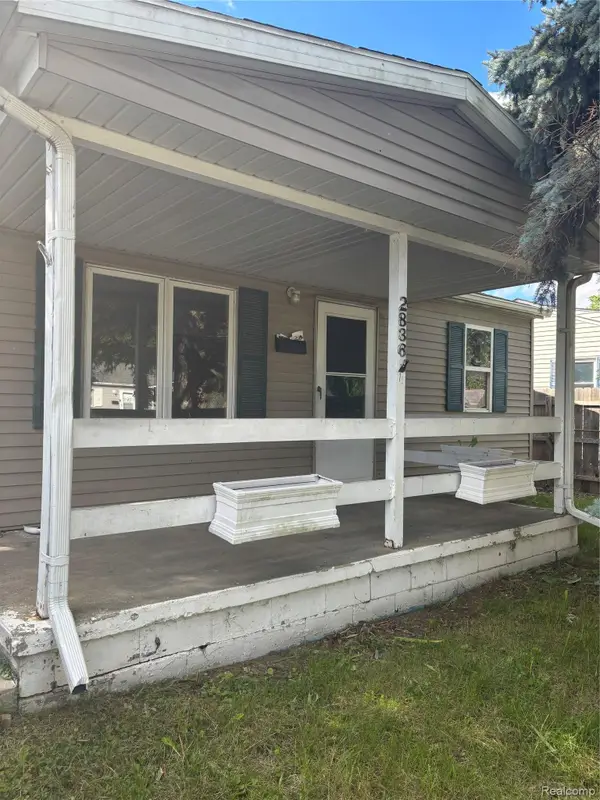 2836 Thom Street, Flint, MI 48506