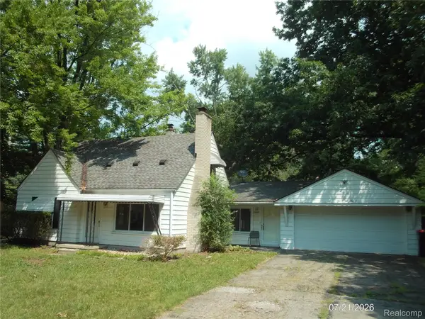 20620 Westhampton Avenue, Southfield, MI 48075