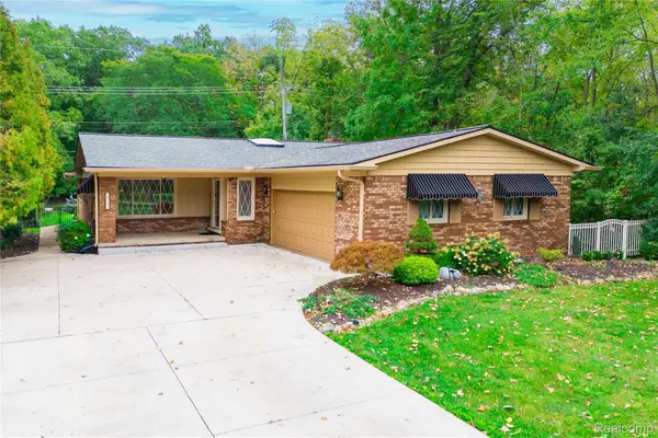 25645 Meridian Road, GrosseIle, MI 48138