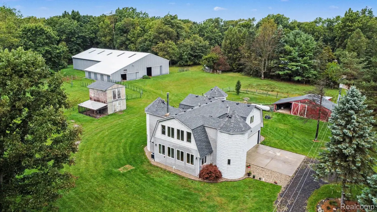 2651 Fenton Road, Hartland, MI 48353 - #1