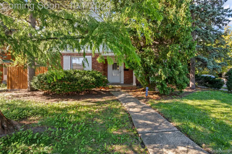 3963 Yorkshire Road, Detroit, MI 48224 - #2
