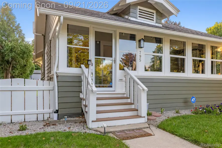 795 Carpenter Street, Northville, MI 48167 - #2