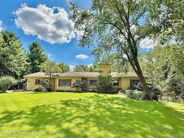 41901 Woodbrook Drive, Canton, MI 48188