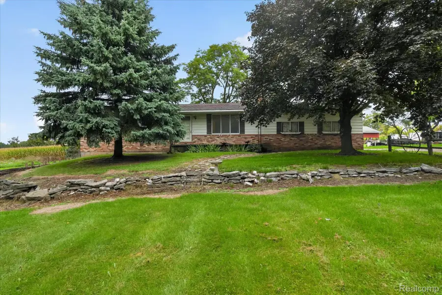 4924 W Caro Road, Vassar, MI 48768 - #3