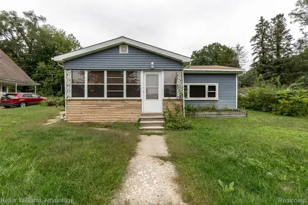 2642 Lakeridge, Wixom, MI 48393