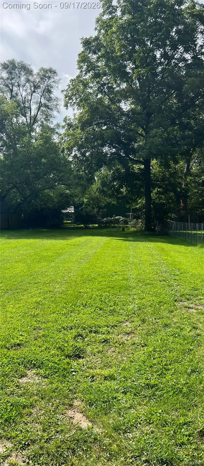 3342 Leta Avenue, Burton, MI 48529 - #3