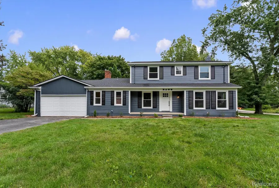 2185 Brenthaven Drive, Bloomfield, MI 48304 - #2