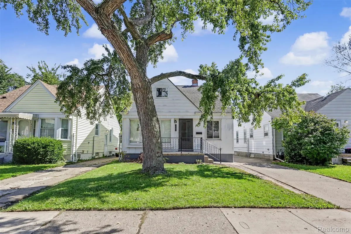 6436 Grandville Avenue, Detroit, MI 48228 - #1