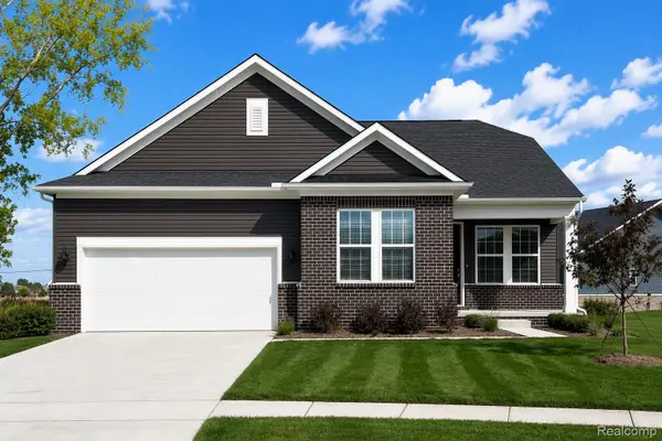 50784 Bellaire Drive, Macomb, MI 48044