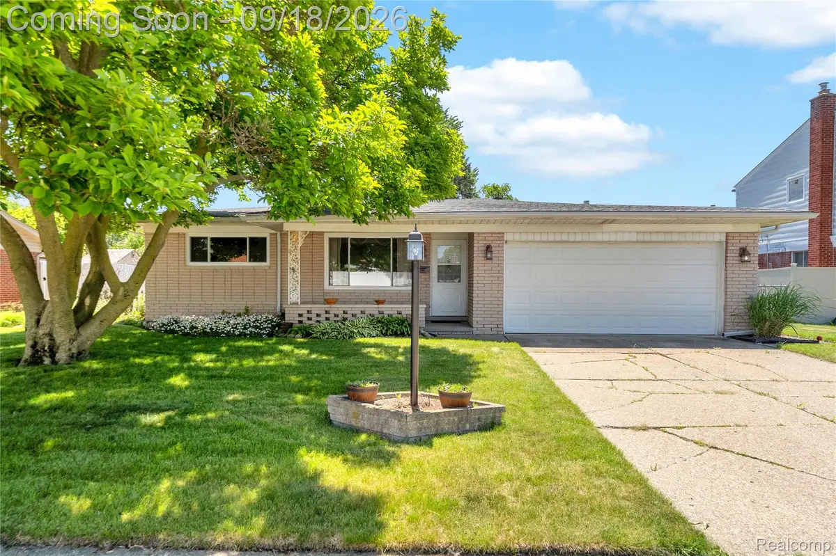 4840 Iowa Drive, Warren, MI 48092 - #1