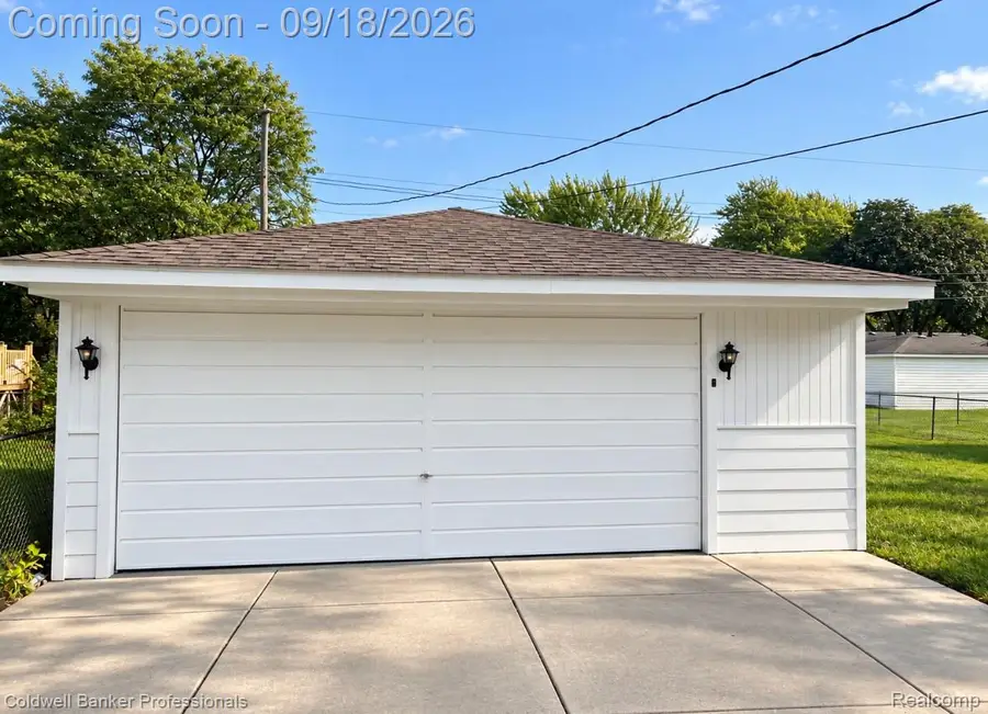 30144 Roan Drive, Warren, MI 48093 - #2