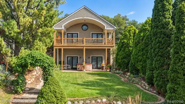 9701 Norman Road, Clarkston, MI 48348
