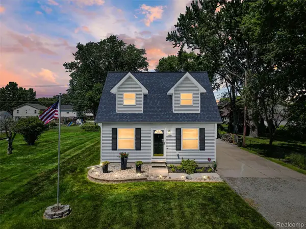 22327 Martin Road, StClairShores, MI 48081