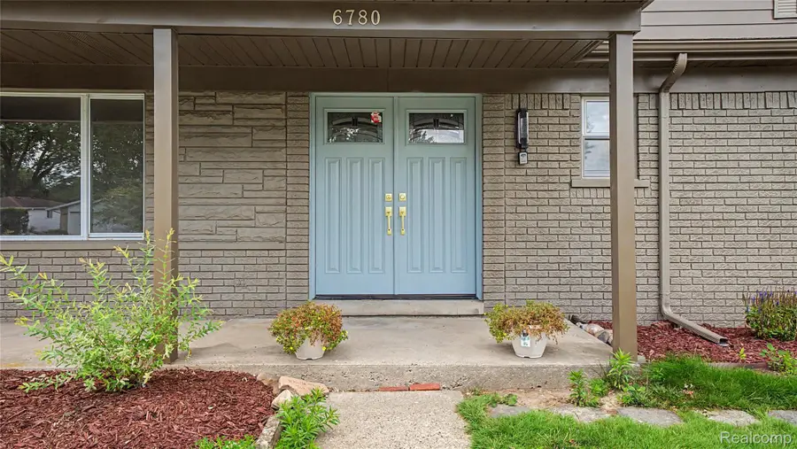 6780 Lee Crest Drive, West Bloomfield, MI 48322 - #3