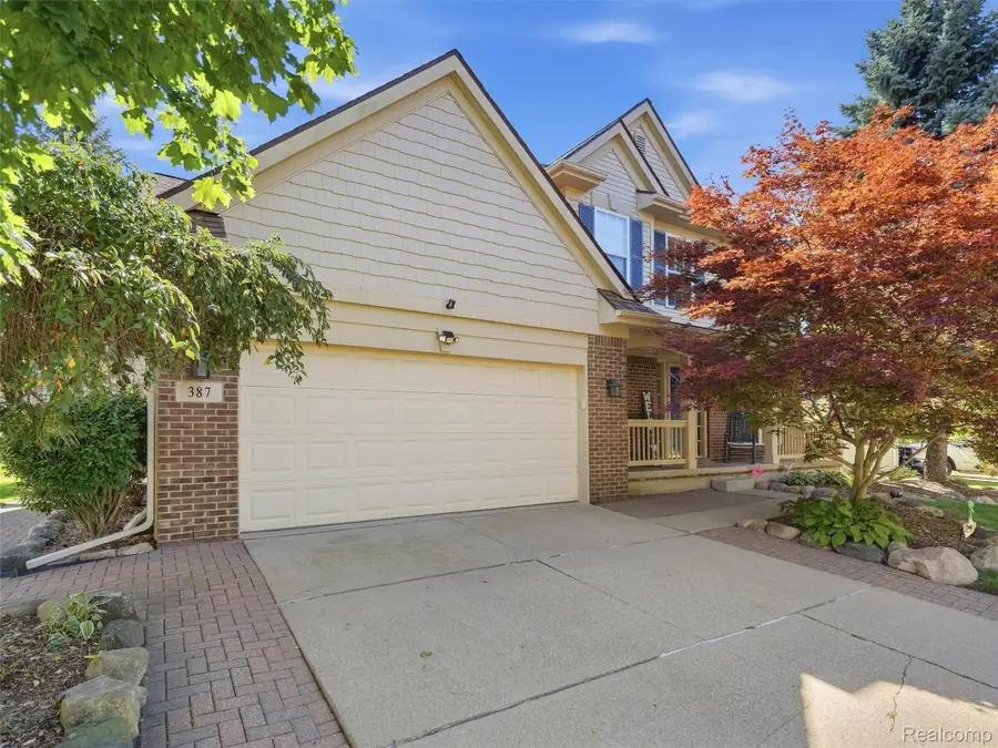 387 Natanna Drive, Howell, MI 48843 - #3