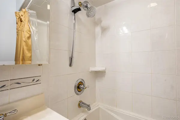 425 E Jamieson Street, Flint, MI 48505