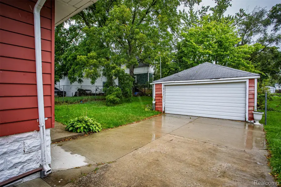 425 E Jamieson Street, Flint, MI 48505 - #2