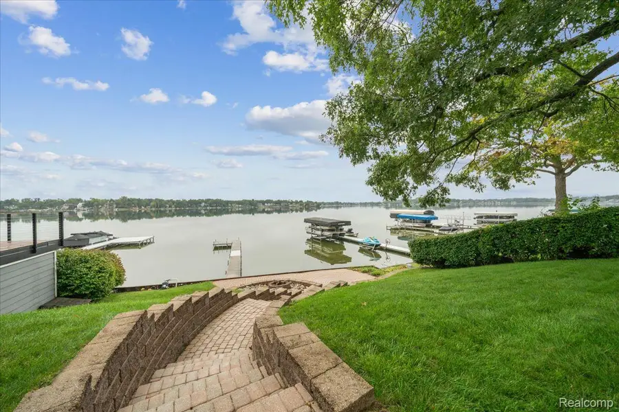 7115 Locklin, West Bloomfield, MI 48324 - #2