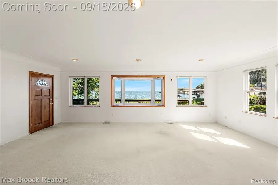 22665 Madison Street, Saint Clair Shores, MI 48081 - #2