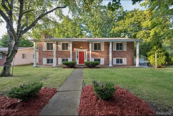 4417 Greenbrook Lane, Flint, MI 48507