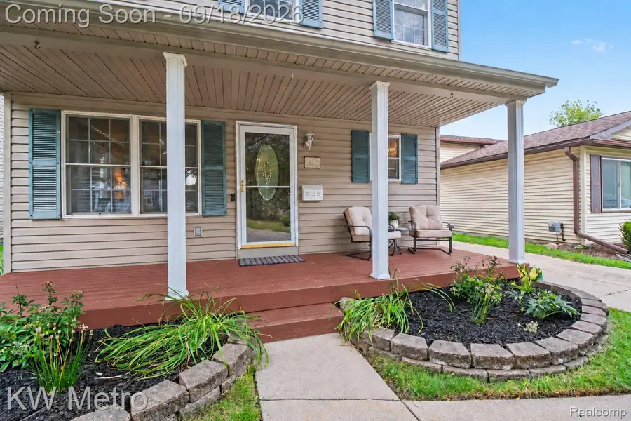 3747 Royal Avenue, Berkley, MI 48072 - #3